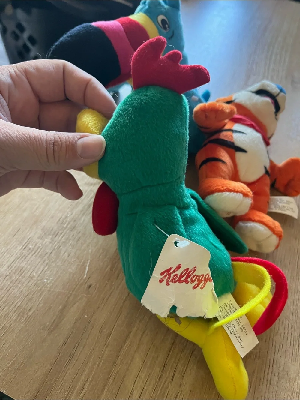 VTG 1997 Kelloggs Mascot Plush Set 3 Tony Tiger Toucan Sam Cornelius Rooster 90s